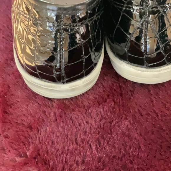 Josef Seibel Dany Black Croc Embossed Tennis Shoes Size 40. - Picture 7 of 7